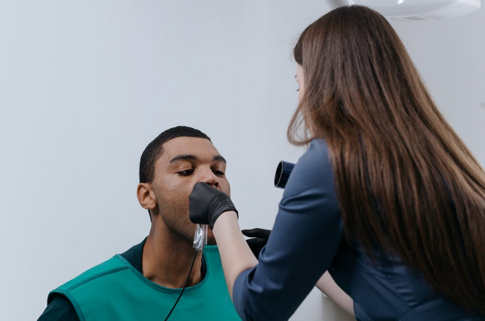Possible Reasons Behind Your Bleeding Gums